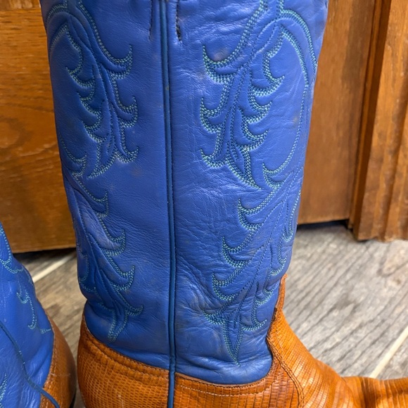 Vintage Tony Lama Two Tone Cowboy Boots, Size 6.5 - Picture 10 of 15